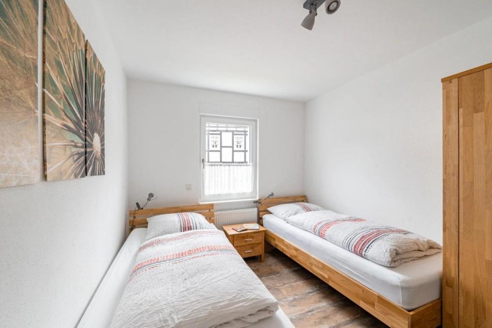 Ferienwohnung Haus An Der Lenne เลนเนชตัดท์ ภายนอก รูปภาพ